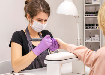Làm cách nào để kéo khách hàng quay lại tiệm nail sau mùa dịch?