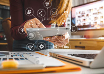 Áp dụng công nghệ vào quản lí tiệm Nails